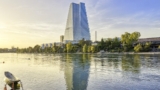 Rhein_mit_Roche_Tu__rmen__c_-Jean_Jacques_Schaffner.jpg