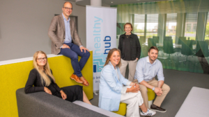 Die diesjährige Healthy-Hub-Jury (v.l.): Fabienne Knaub (mhplus), Dr. Elmar Waldschmitt (BIG), Christina Bernards (SBK), Christiane Heidrich (BIG) und Dr. Florian Brandt (IKK Südwest)