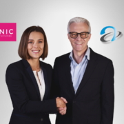 Nun gemeinsam unterwegs, Celonic CEO Dr. Samanta Cimitan mit dem CEO von Carbogen Amcis, Stephan Fritschi, der dort erst seit dem Frühjahr am Ruder ist.