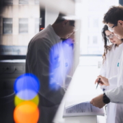 Expertis im Labor bei Coriolis Pharma, gesucht von Rentschler Biopharma in einer neuen strategischen Partnerschaft