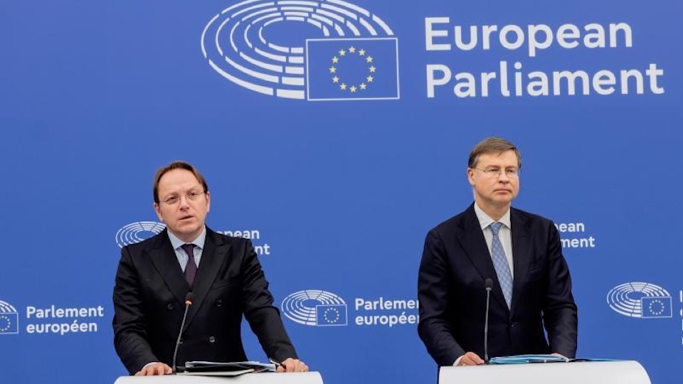 eu kommission eu biotech act 1 Olivér Várhelyi, EU-Kommissar für Gesundheit und Tierschutz und Valdis Dombrovskis, EU-Kommissar für Wirtschaft und Produktivität