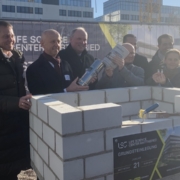 Life Science Center Martinsried: Grundsteinlegung sorgt für gute Laune