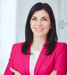 tk.de_BioNTech_CPO_Kylie Jimenez