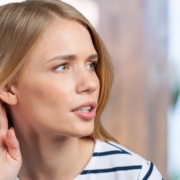 Mit Gene edting gegen den genetisch bedingten Hörverlust. Die Technologie dazu kommt aus Dresden und findet großes Interesse bei Eli Lilly.