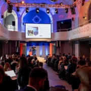 Der dritte Schwimmversuch im Heidelberger Frauenbad brachte dem GENESIS 26-Symposium ein ausverkauftes Haus.