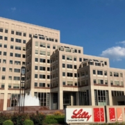 Eli_Lilly_Corporate_Center,_Indianapolis,_Indiana,_USA Kopie