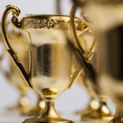 Einen Pokal erhalten die Gewinner zwar nicht, dafür ein Preisgeld und eine Urkunde.
