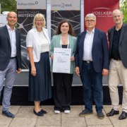 Platz 1 Science2Start 2026: (v.l. Dr. Christian Lindemann und Dr. Ulrike Brucklacher (VOELKER & Partner mbB) mit Preisträgerin Dr. Sarah Scatigna (MPI-IS Stuttgart) und Gastgeber Dr. Klaus Eichenberg (BioRegio STERN Management GmbH) sowie Keynote-Sprecher Dr. Achim Plum (Geschäftsführer des High-Tech Gründerfonds)