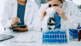 Standardmusterverträge sollen den Beginn klinischer Prüfungen beschleunigen.