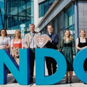 Feier mit viel Politik. In der Bildmitte Dr. Ingrid Sollerer, Vorsitzende des Aufsichtsrates Hexal AG, Dr. Markus Söder, Ministerpräsident, Simon Goeller, Country Präsident Sandoz Deutschland und Vorstandssprecher Hexal AG