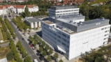 Dominante Erscheinung am alten Messeplatz in Leipzig, das Kerry Biotechnology Innovation Center, die nächste Entwicklungsstufe der übernommenen c-LEcta